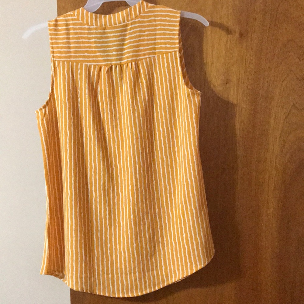 Yellow top - Picture 3 of 3